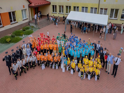 Zakończenie obozu strażackiego w Domu Wczasów Dziecięcych w Jodłówce Tuchowskiej